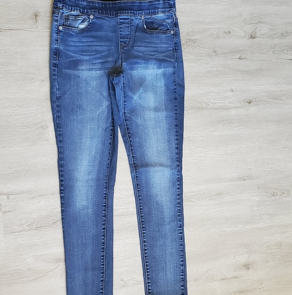 Jeans - Picture 2 of 4